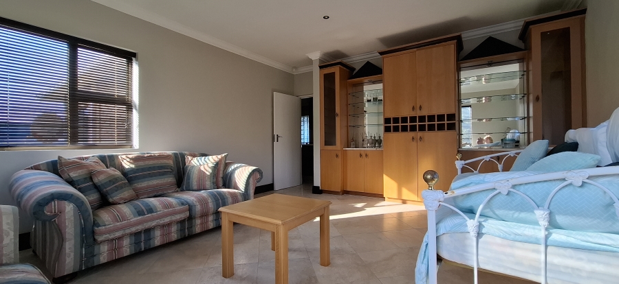 4 Bedroom Property for Sale in Blue Horizon Bay Eastern Cape